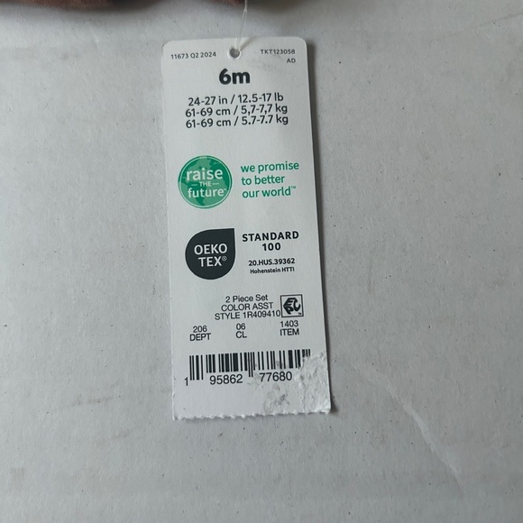 Carter's baby Romper! - Picture 4 of 5